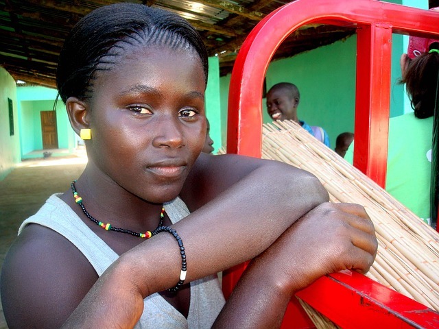 Mujer adolescente de Guinea 