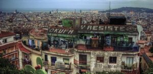 Los Okupas y el dilema del acceso a la vivienda en España