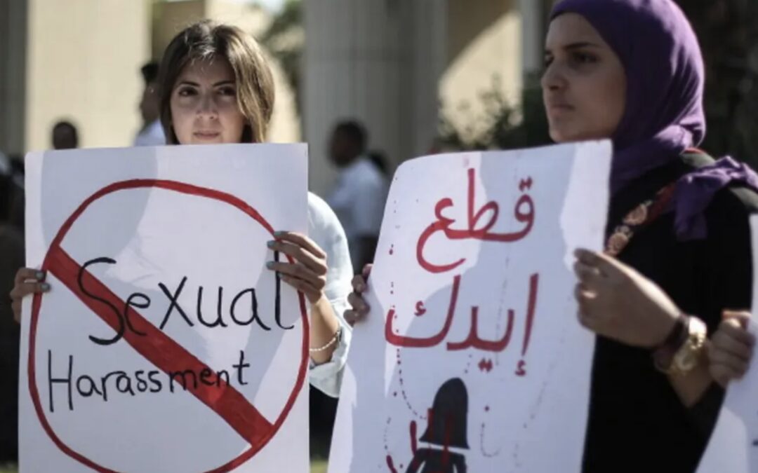 Mujeres protestan contra la violencia de género en Egipto y denuncian el acoso sexual